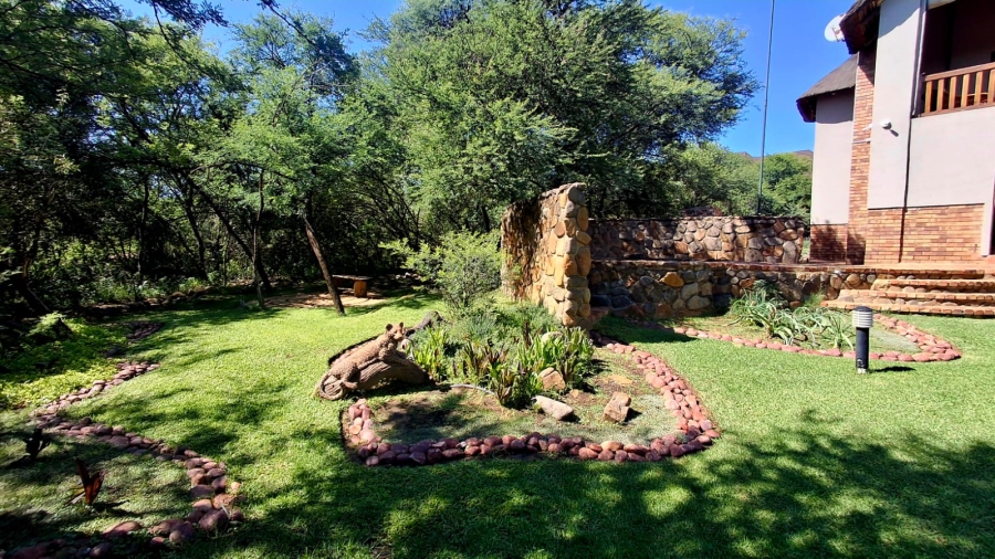 4 Bedroom Property for Sale in Boschenvaal River Front Lodges Free State